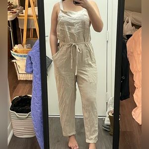 Universal Threads Medium beige colored linen jumpsuit